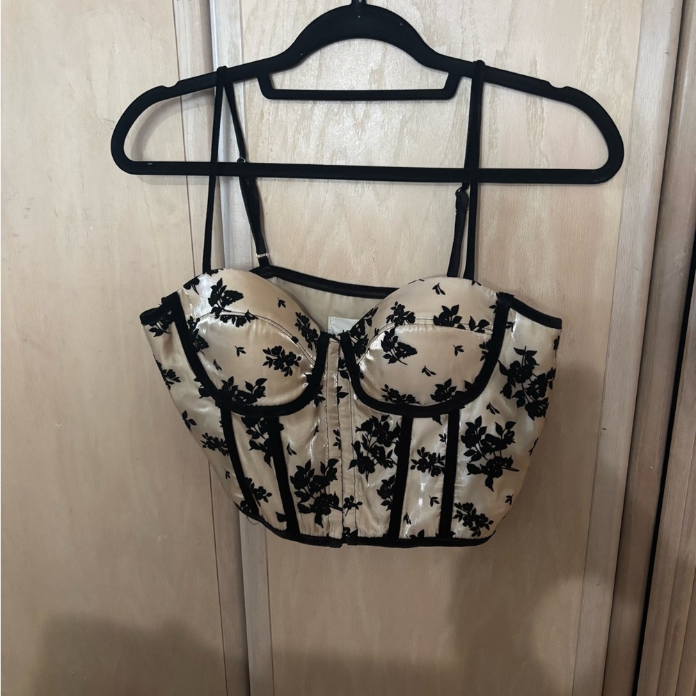 Lena Black and Cream Garment